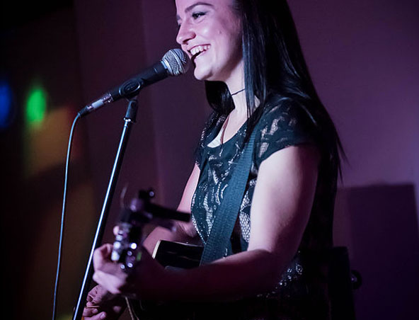 Brisbane Acoustic Duo Heidi And Scott